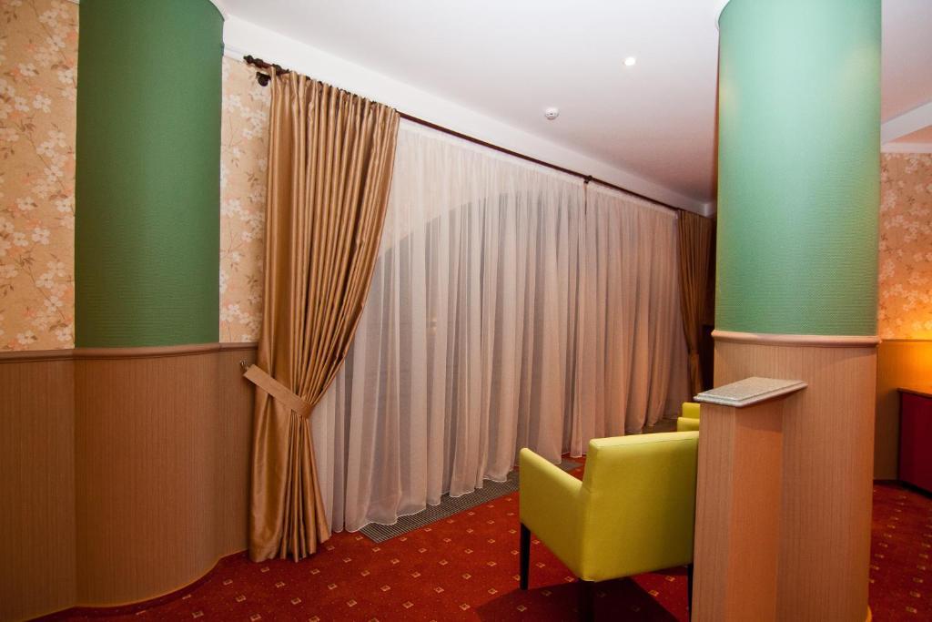 Road Star Hotel Dnepropetrovsk Quarto foto