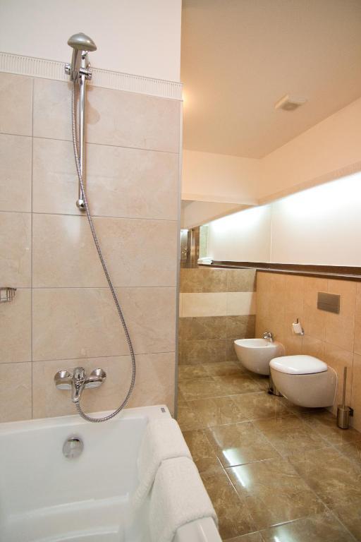 Road Star Hotel Dnepropetrovsk Quarto foto